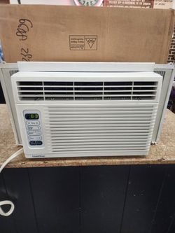 Goldstar Window Unit Air Conditioner 6500BTU