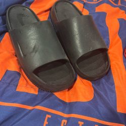 Nike Slides Size 11