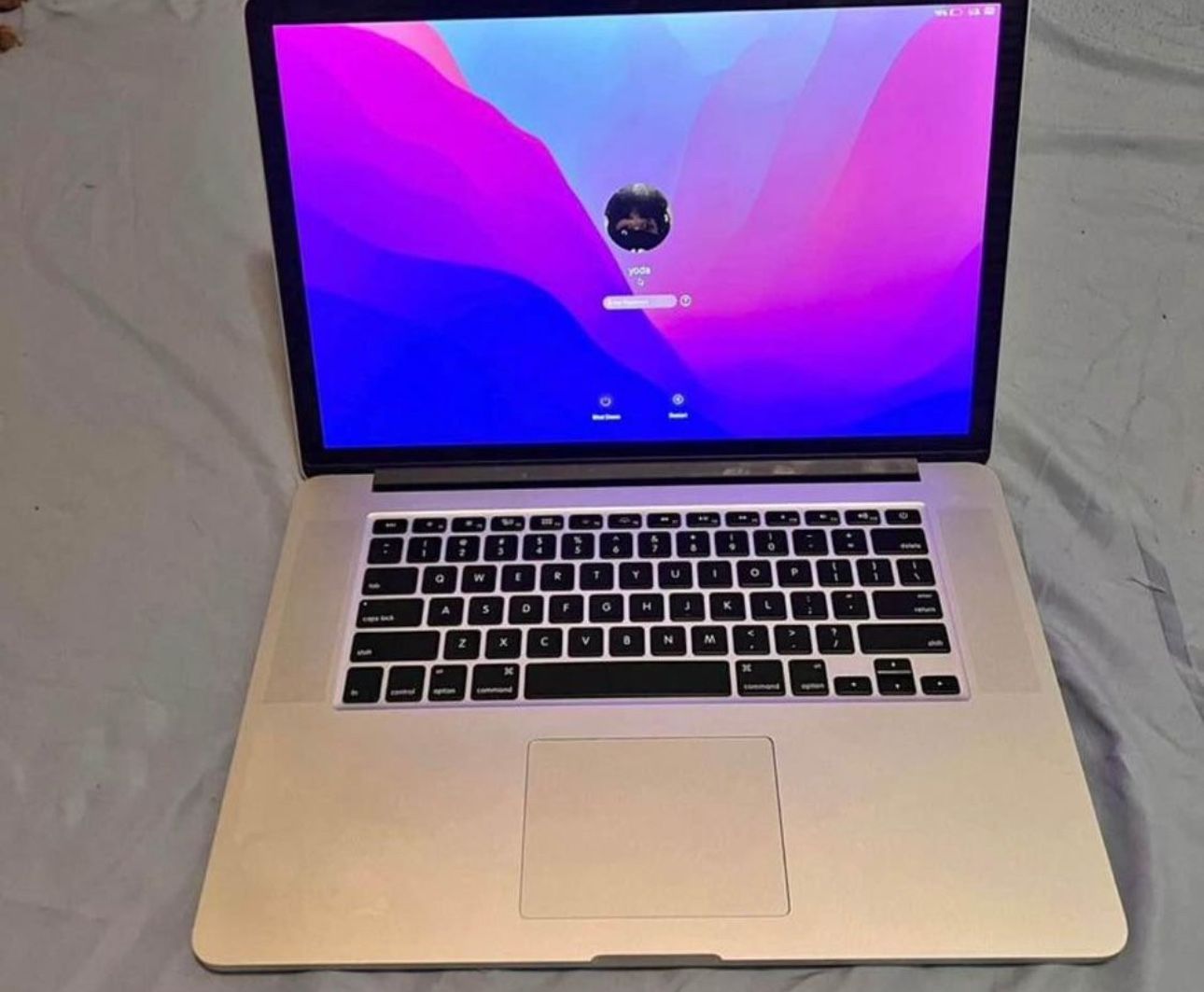 MacBook Pro 15 Inch