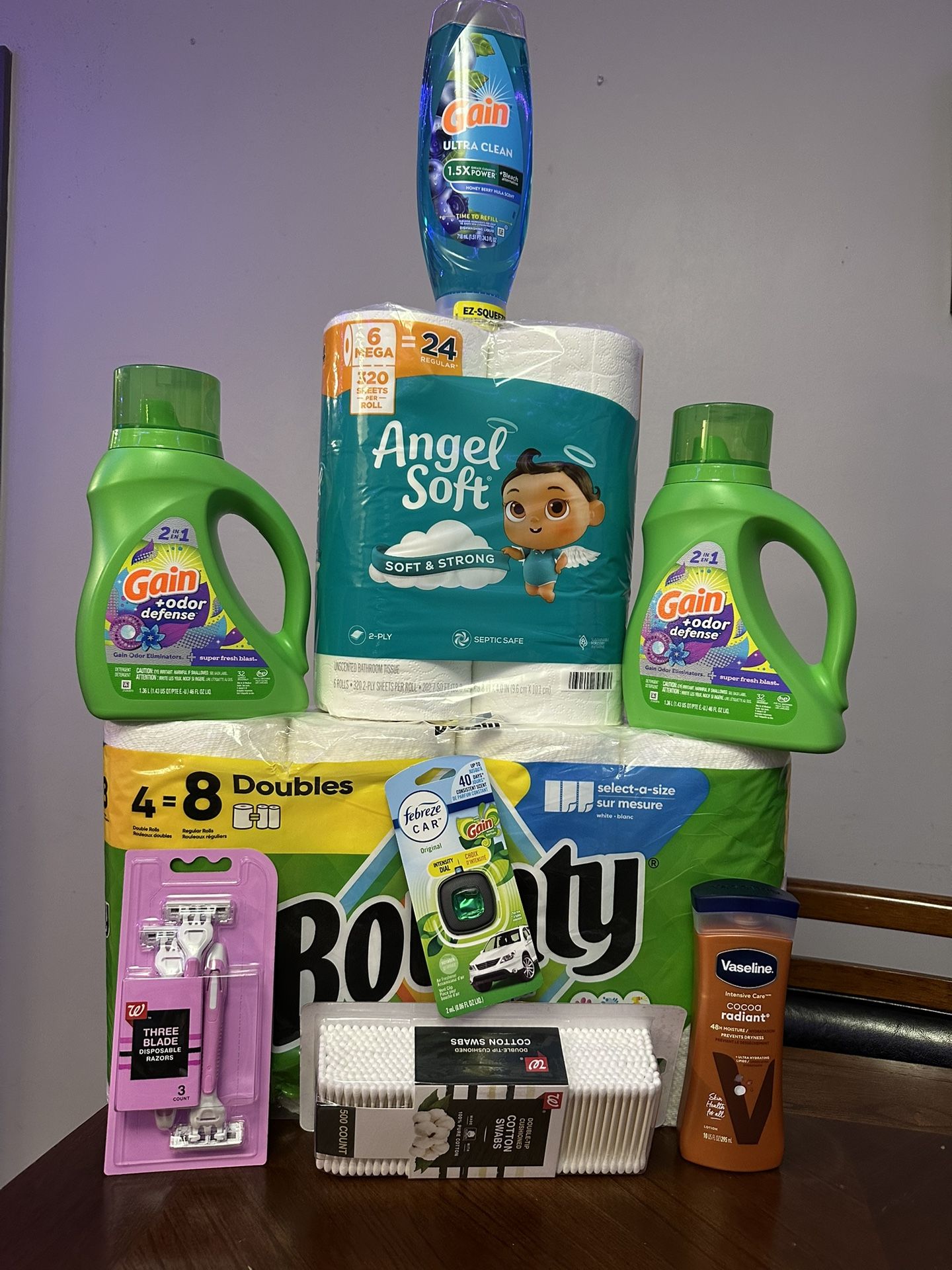 Gain Detergent, Bounty Napkins