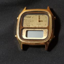 Pulsar Y651 Vintage Watch Gold On Gold Tone