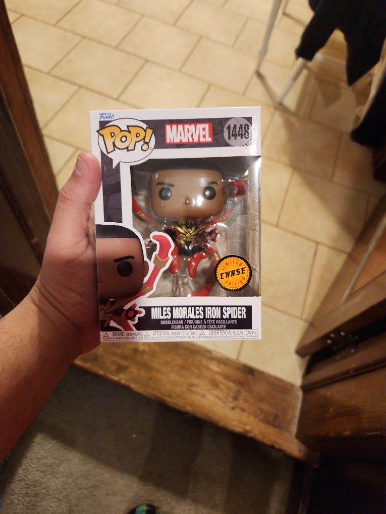 Funko Pop Miles Morales Iron Spider CHASE
