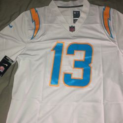 LA CHARGER ‘S ⚡️JERSEY BRAND NEW 