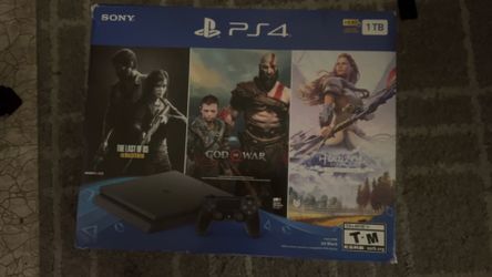PlayStation 4 with 2 controllers
