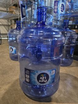 5 Gallons Plástic Bottle