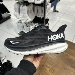 New Wmns Hoka One One Clifton 9 Size 10.5