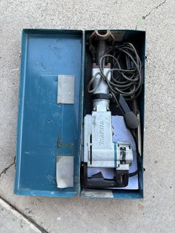 Makita HM1500B Demolition Hammer