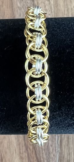 Chainmaille Helm Bracelet (Silver & Gold)
