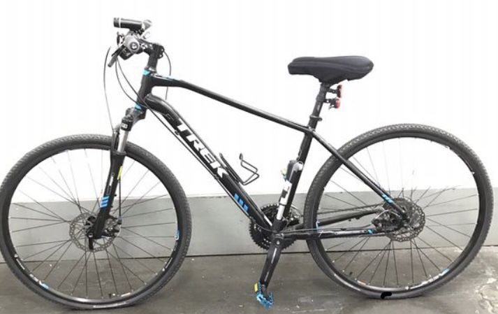 Trek hybrid bike 8.2ds
