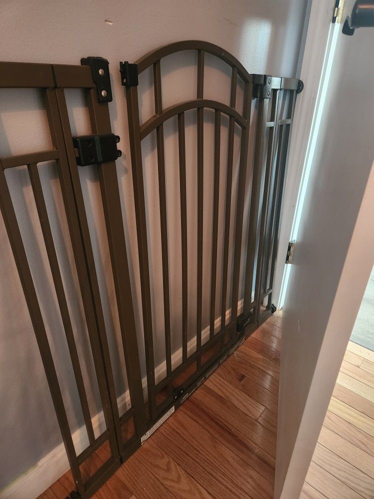 Pet/ Baby Gate