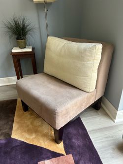 Single couch sofa chair suede feel beige light brown amazing!