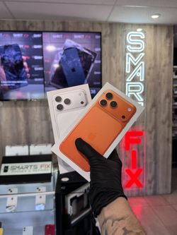 iPhone 17 Pro Max Financing Available – Only $89 Down! Silver & Cosmic Orange