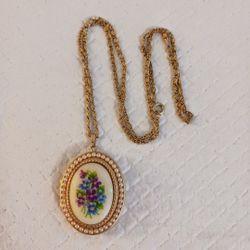 Beautiful Vintage AVON Faux Pearl Floral Locket Pendant SIGNED 