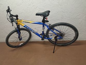 Mr. Trek. Señor Trek de bicicleta. Fantastica.