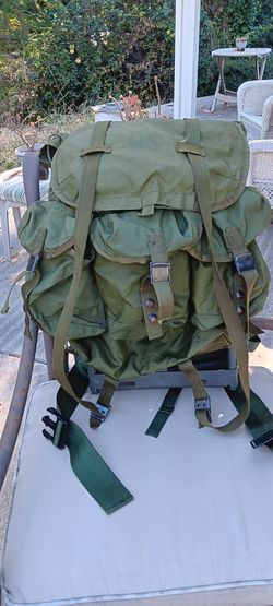 Medium Alice pack with frame
