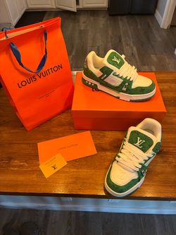 Lv trainers, Travis Scott’s , Jordans all size 9-9.5