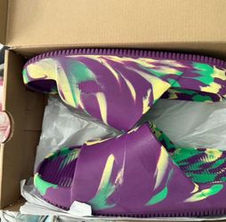 EYBL Nike Calm Slides