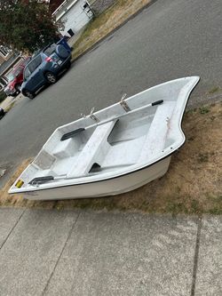 Sportcat boat. Dinghy. 8’