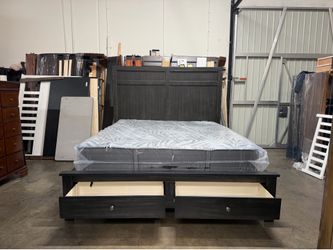 King bed with mattress $360