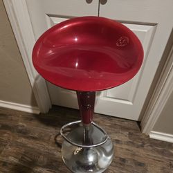 One Hydrolic Bar Stools 