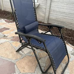Zero Gravity Outdoor Chaise Lounge Chairs