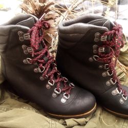 Women's Sorel Hiking Boots