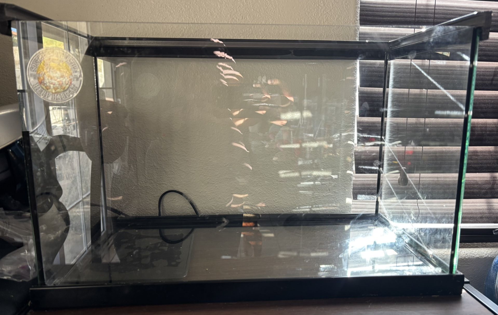 10 Gallon Reptile Tank 