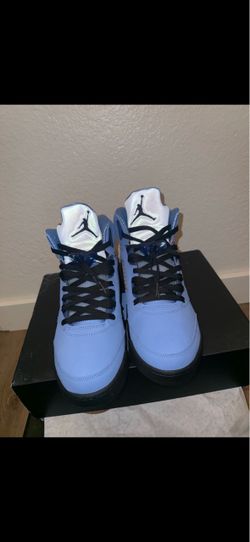 Jordan 5 UNC