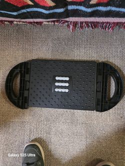 Foot massage (not electric)