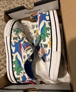 Converse toddler dinosaur 8C