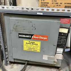 1992 Crown Battery Forklift 