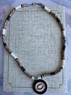 Cubs Islander necklace