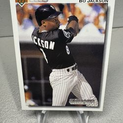 BO JACKSON 1992 UPPER DECK BASEBALL CARD # 555 G0734