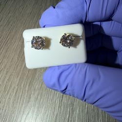 Moissanite Studs