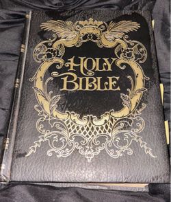 Large vintage bible 1970