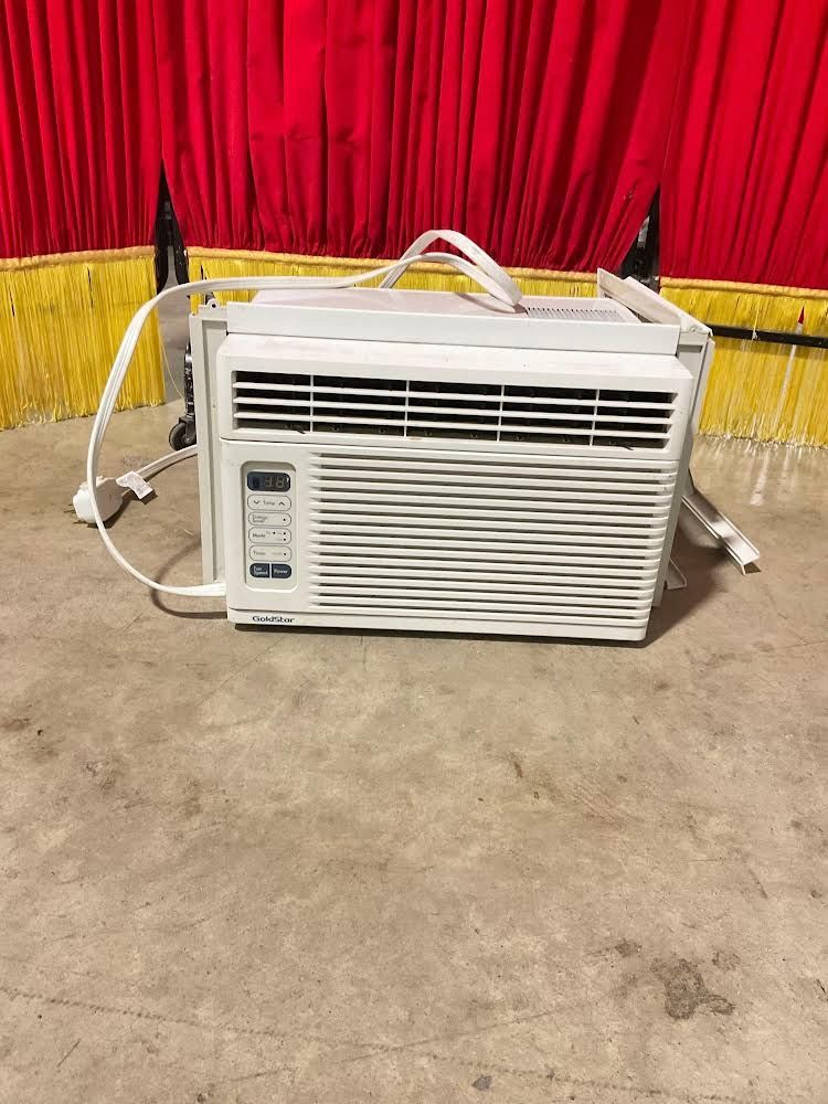 Goldstar window AC unit - Tested and working - Fair to good condition - See pics