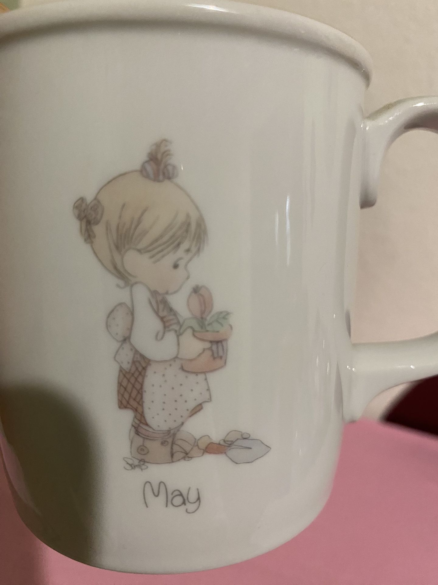 Mug    Precious Moments $5