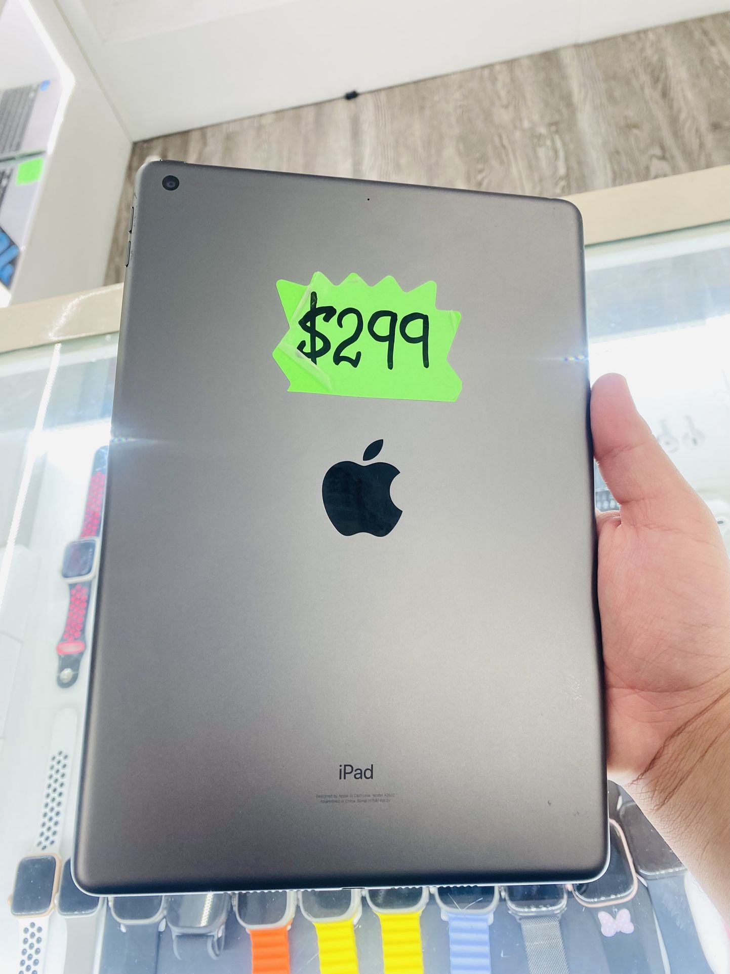 iPad 9th 256gb WiFi Electronics & Media