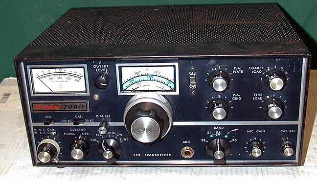 Swan 700CX ham radio with Swan 117XC Power Supply