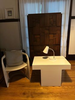 Modern Contemporary Minimalist T-base side tables in white glossy finish