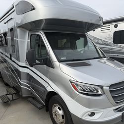 2021 Winnebago View 24D – Diesel Sprinter – Low Miles – Luxury Class C – Financing Available