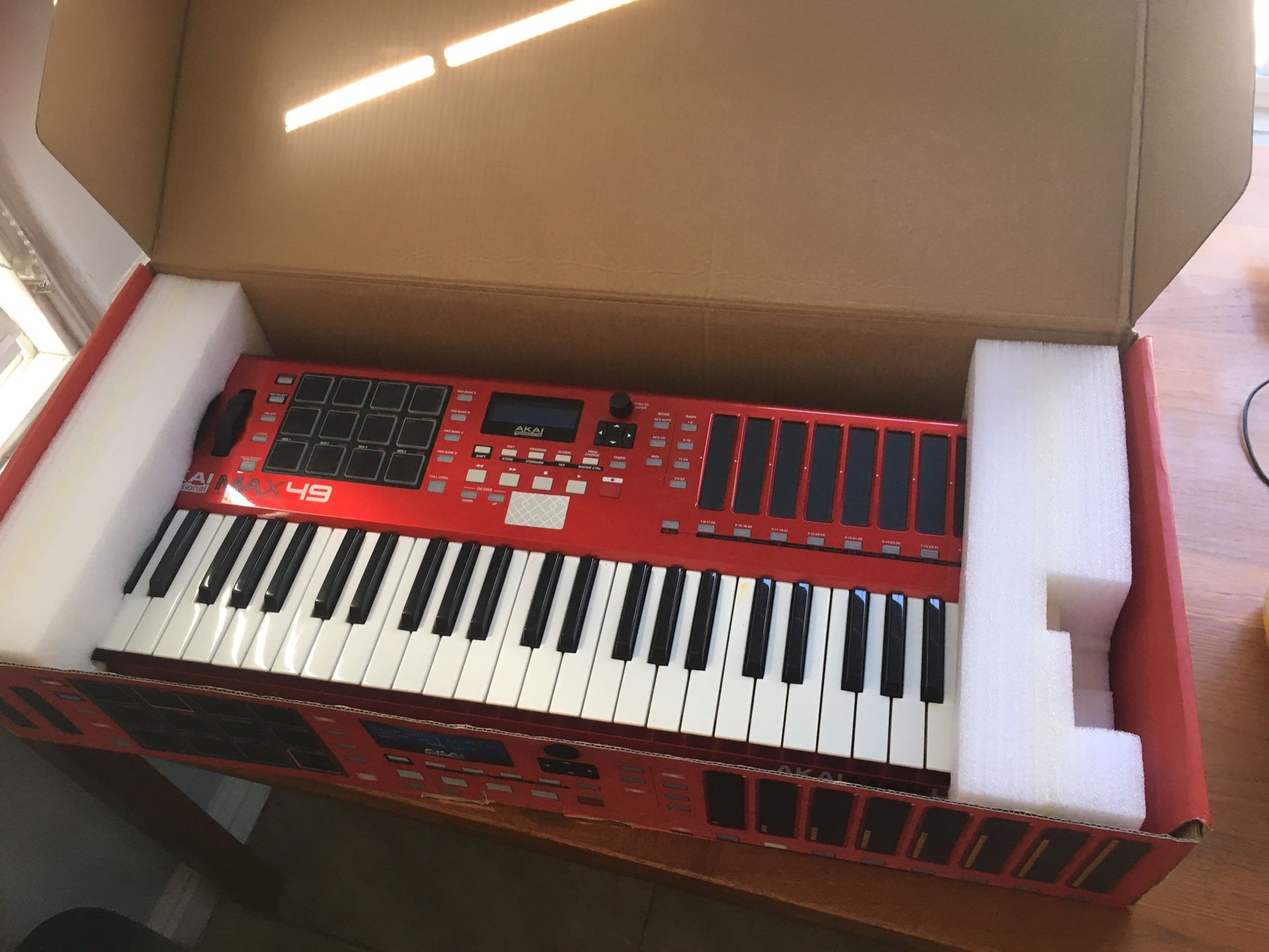 Akai Max49 midi keyboard