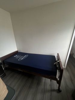 Medical Bed (Need Gone Now)