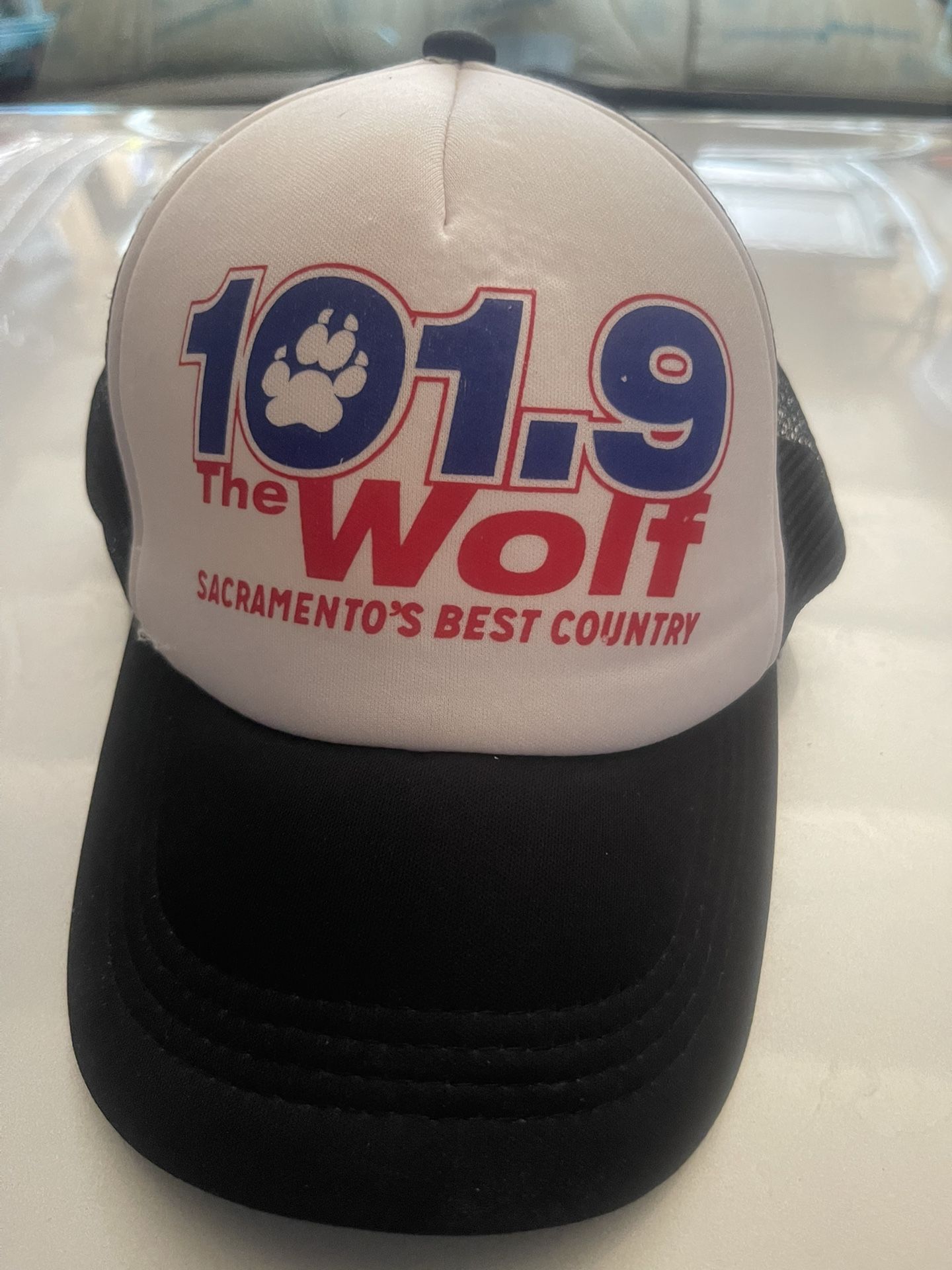 Truckers Hat 101.9 Country Station