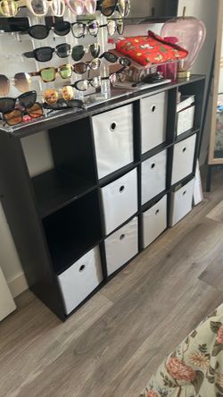 Bookshelf