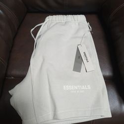 Fear Of God Essentials Wheat/Light Cream Shorts Men's Small
