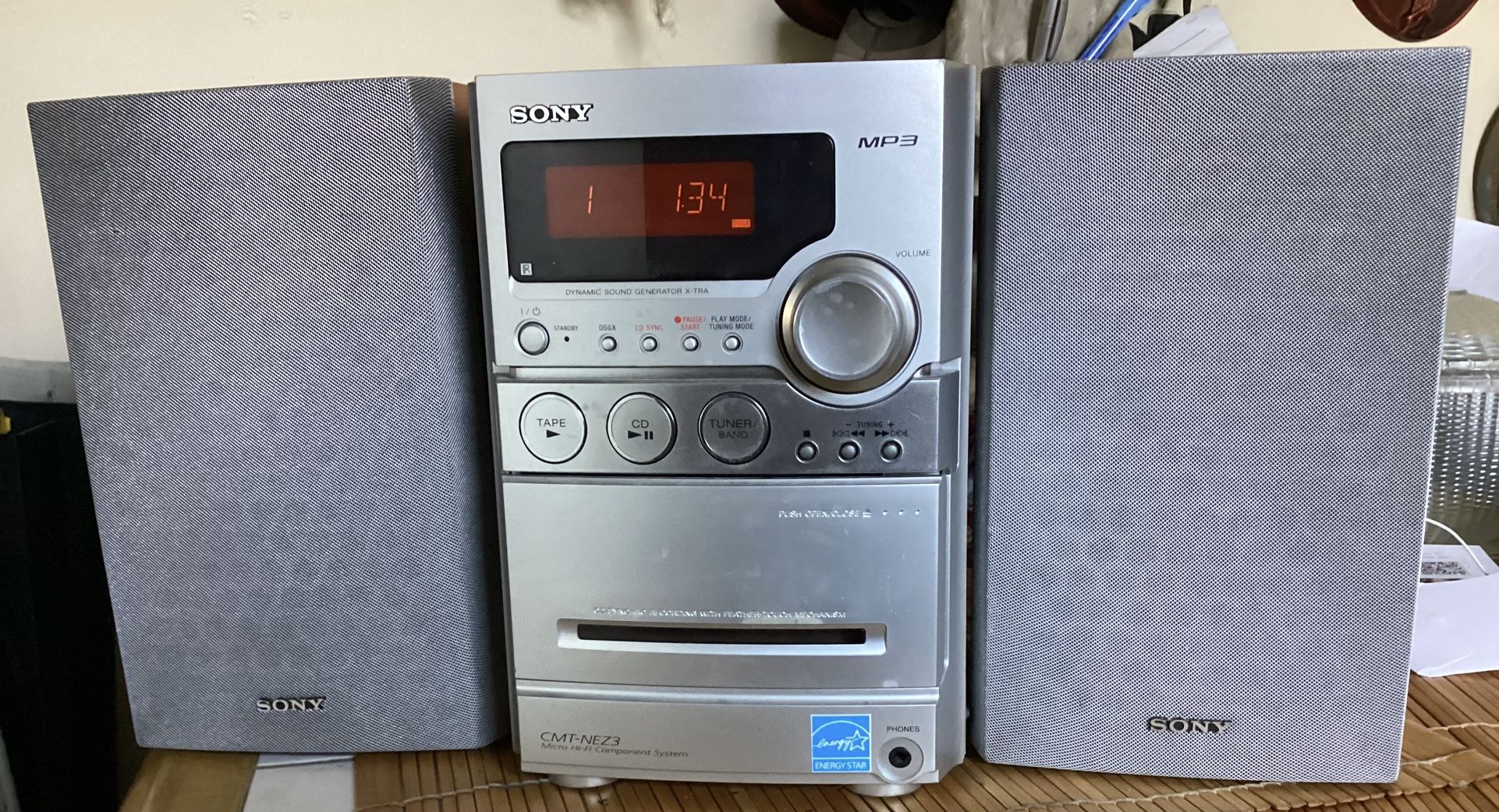 Sony Mini Compact Stereo System CD, AM/FM Stereo, Cassette Player W/Speakers