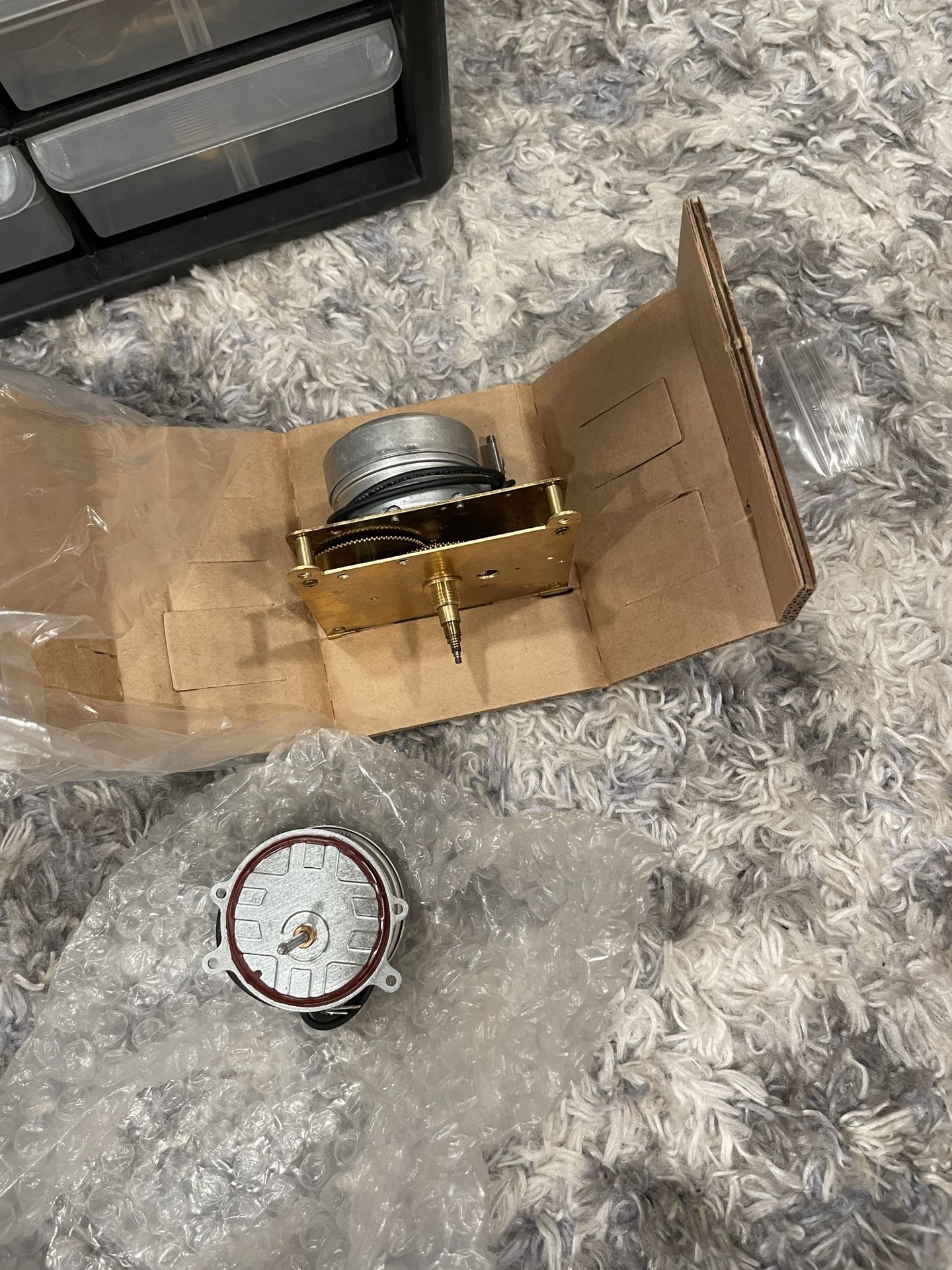 Howard Miller Electric 2 Motor Clock