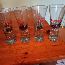 Budweiser Clydesdale Beer Glasses
