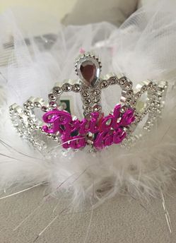 BRIDE TO BE TIARA w/ Veil • BACHELORETTE sash